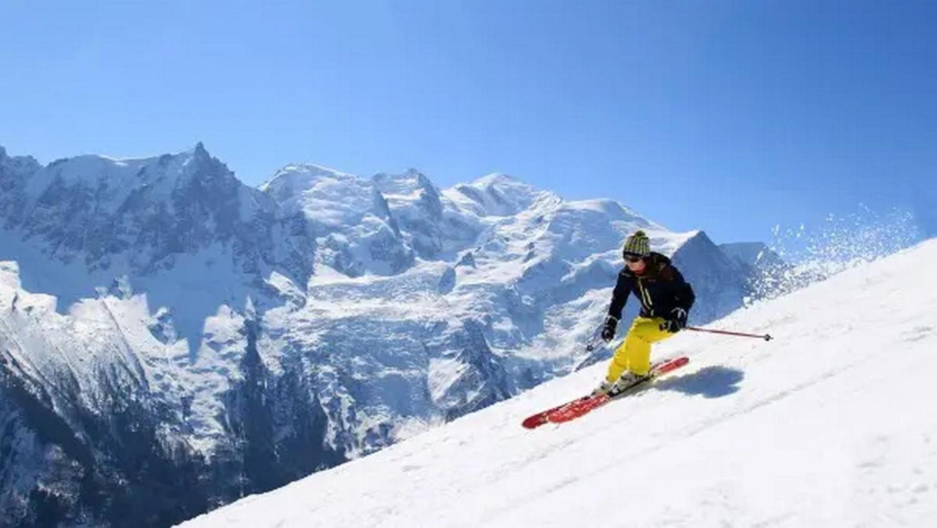 Apartment Midi Loft - A Central Chamonix Mountain Haven Exterior photo